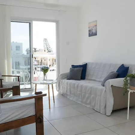 Pool View City Center 1br - 圣纳帕