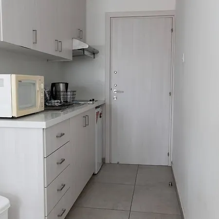 Pool View City Center 1br - 公寓 圣纳帕