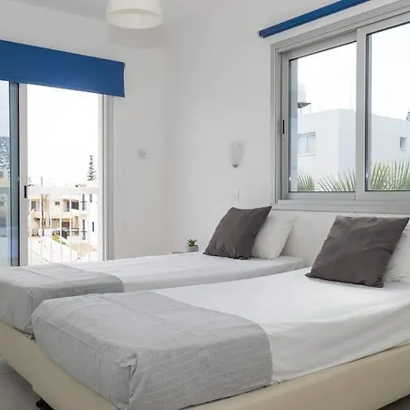 公寓 Pool View City Center 1br - 圣纳帕