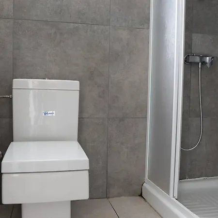 Pool View City Center 1br - 圣纳帕